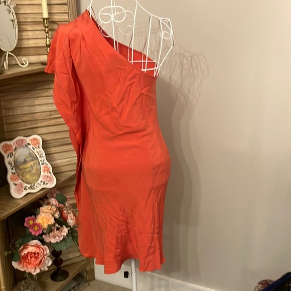 Madison Marcus One-Shoulder 100% Silk Coral Dress Sz Small Ruffle Trim - Picture 5 of 6